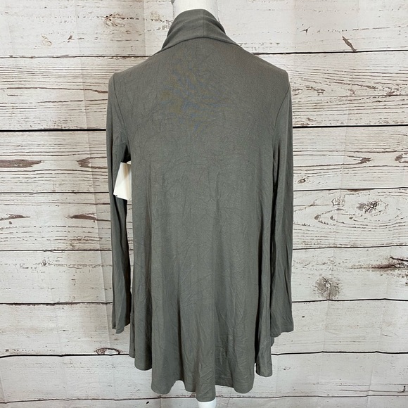 Bobeau Grey Cardigan NWT - Picture 4 of 7